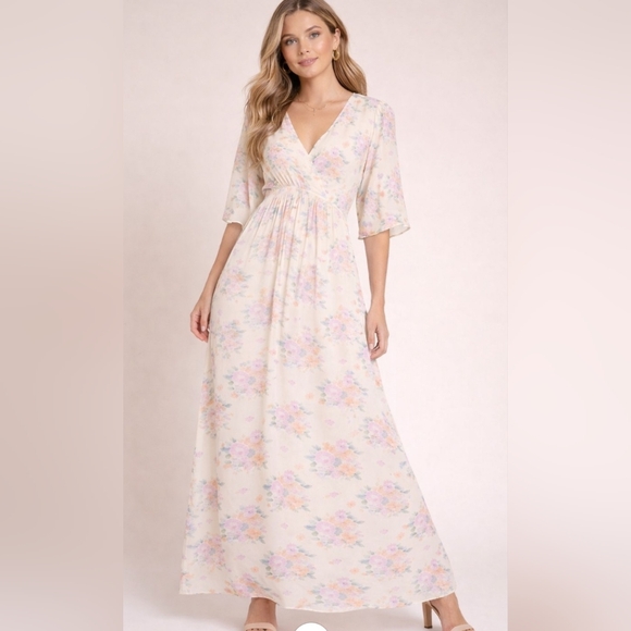 entro Dresses & Skirts - Entro EUC Size Small Floral V-Neck Dress 19 PTP